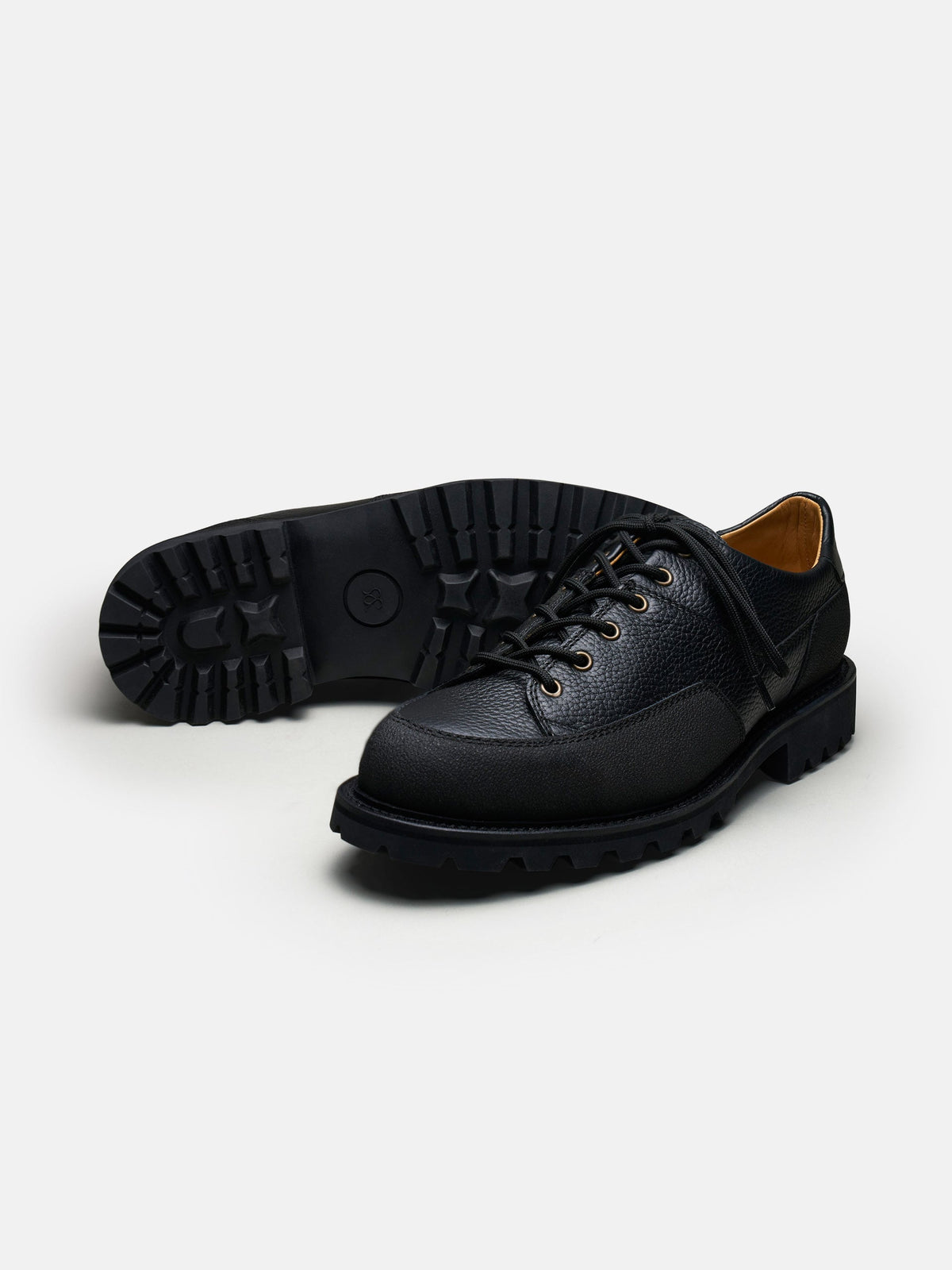 The Hybrid Hiker Sneaker - Black Grain